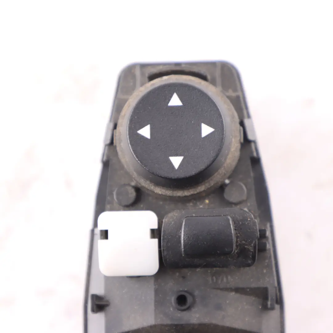 Porta anteriore Finestrino Interruttore Specchietti per Bmw F32 F21 F22 con numero di parte 9226268 Bmw F32 F21 F22 Porta anteriore Finestrino Interruttore Specchietti - SKU 9226268-1 - Numero di parte 9226268