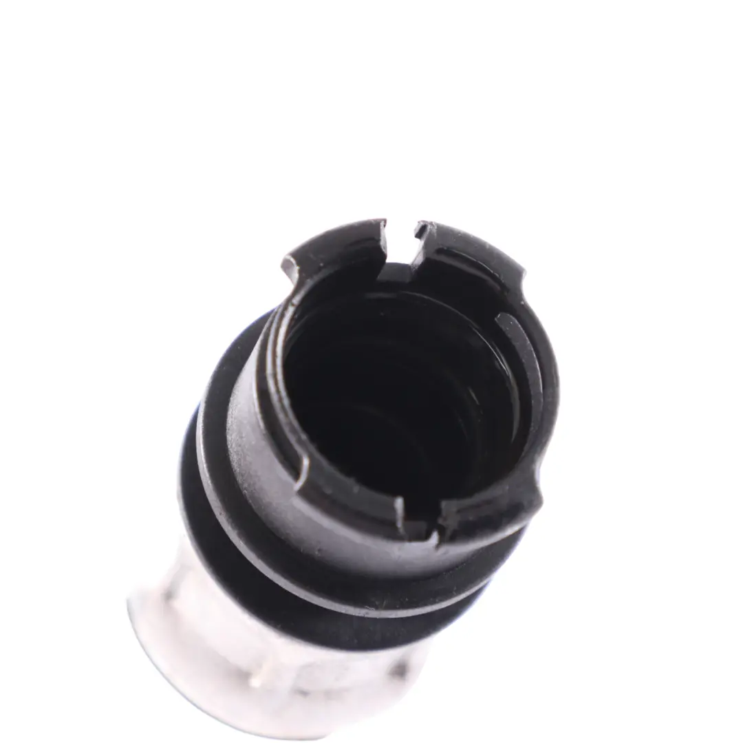 Renault Trafic Mk3 Vivaro B Tuyau de refroidissement d'eau 93866067 - SKU 924001085R - Numéro de pièce 924001085R