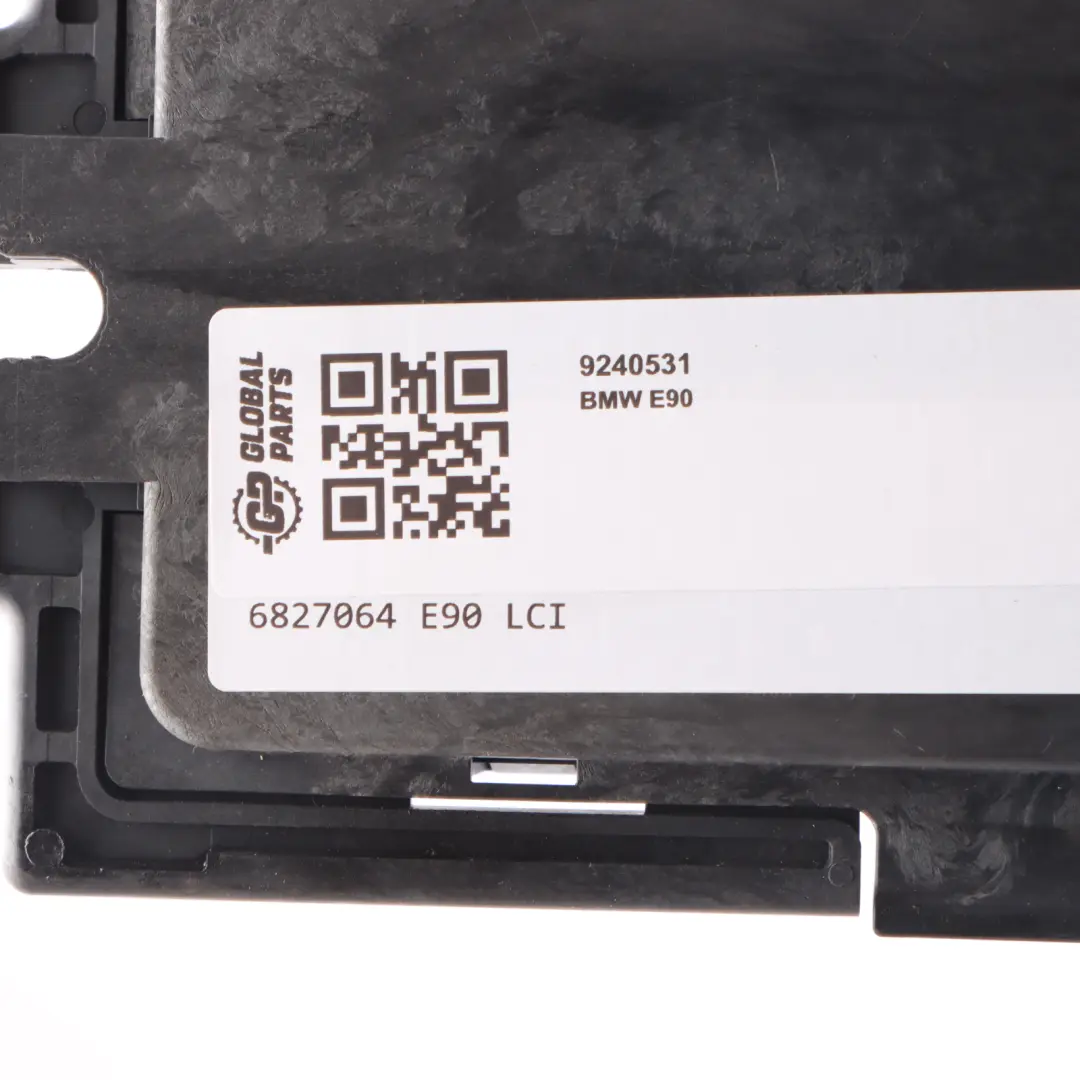 Footwell Light Module Control Unit ECU FRM3R PL2 to BMW E90 LCI with Part number 6827064 BMW E90 LCI Footwell Light Module Control Unit ECU FRM3R PL2 - SKU 9240531 - Part number 6827064