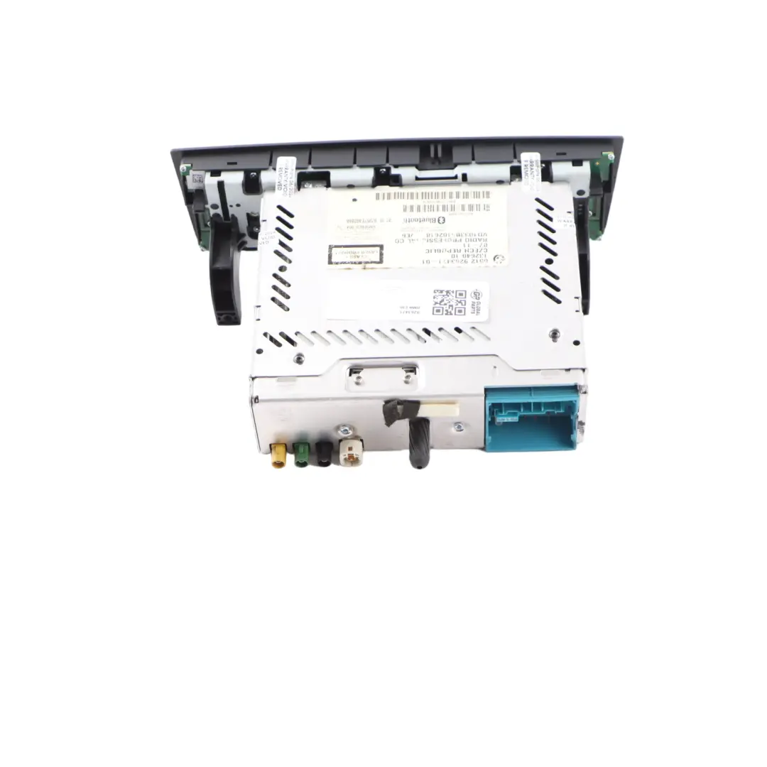 Radio Unit BMW E87 E90 E91 E92 LCI X1 E84 Bluetooth CD Professional DAB to with Part number 9263471 Radio Unit BMW E87 E90 E91 E92 LCI X1 E84 Bluetooth CD Professional DAB - SKU 9263471 - Part number 9263471