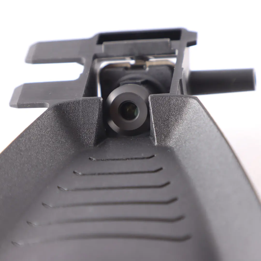 Kamera Szyby Kafas Przód do BMW X5 F15 o numerze 9281717 BMW X5 F15 Kamera Szyby Kafas Przód - SKU 9281717 - Numer Części 9281717