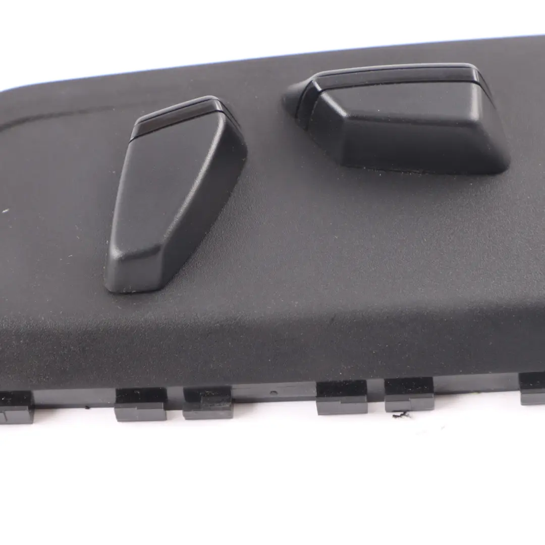 Panneau commande réglage sièges avant gauche 9384908 pour BMW F10 F11 X5 F15 X6 F16 à propos du numéro de pièce 9299229 BMW F10 F11 X5 F15 X6 F16 Panneau commande réglage sièges avant gauche 9384908 - SKU 9299229 - Numéro de pièce 9299229