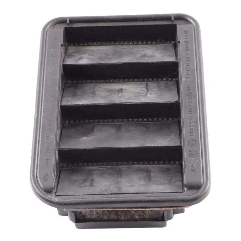 Ventilazione BMW X1 F48 Mini F54 F60 Presa d'aria posteriore per con numero di parte 9315932 Ventilazione BMW X1 F48 Mini F54 F60 Presa d'aria posteriore - SKU 9315932 - Numero di parte 9315932