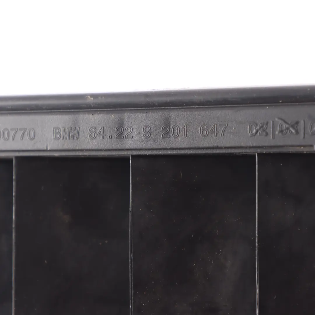 Ventilación BMW X1 F48 Mini F54 F60 Ventilación trasera para con número de pieza 9315932 Ventilación BMW X1 F48 Mini F54 F60 Ventilación trasera - SKU 9315932 - Número de pieza 9315932