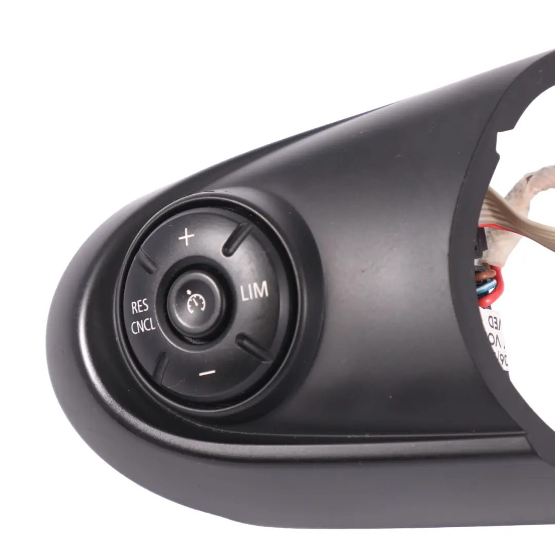 Interruttore del volante MF Sport per Mini F54 F55 F56 F57 con numero di parte 9325920 Mini F54 F55 F56 F57 Interruttore del volante MF Sport - SKU 9325920 - Numero di parte 9325920