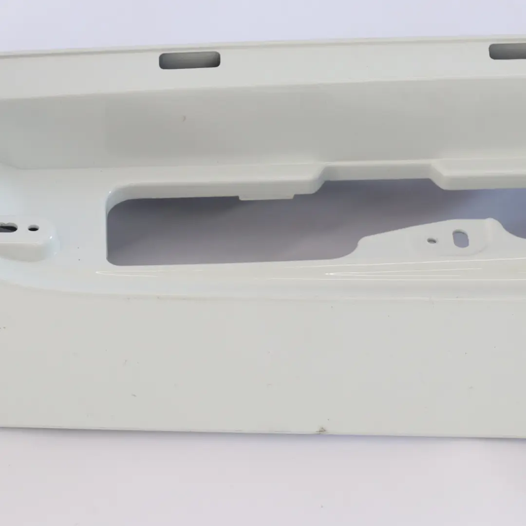 Renault Trafic 3 Cadre de Feu Arrière Gauche Cache Feu Arrière Blanc Glace - 389 - SKU 93450958-ICW - Numéro de pièce 93450958-ICW
