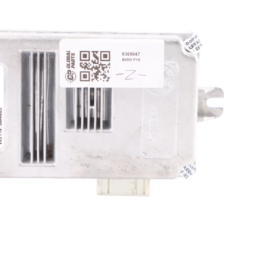 Surround Camera BMW X3 F25 X5 F15 X6 F16 View Control Unit Module to with Part number 9365047 Surround Camera BMW X3 F25 X5 F15 X6 F16 View Control Unit Module - SKU 9365047 - Part number 9365047