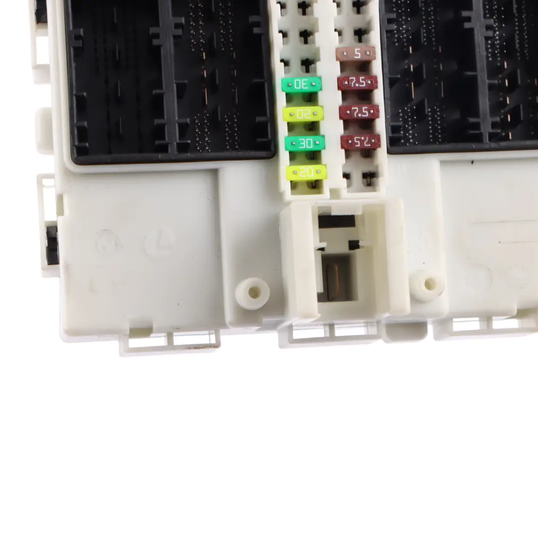 BMW F20 F21 F30 F31 F32 Unidad Módulo Control Confort FEM ECU LR01 - SKU 9395177 - Número de pieza 9395177