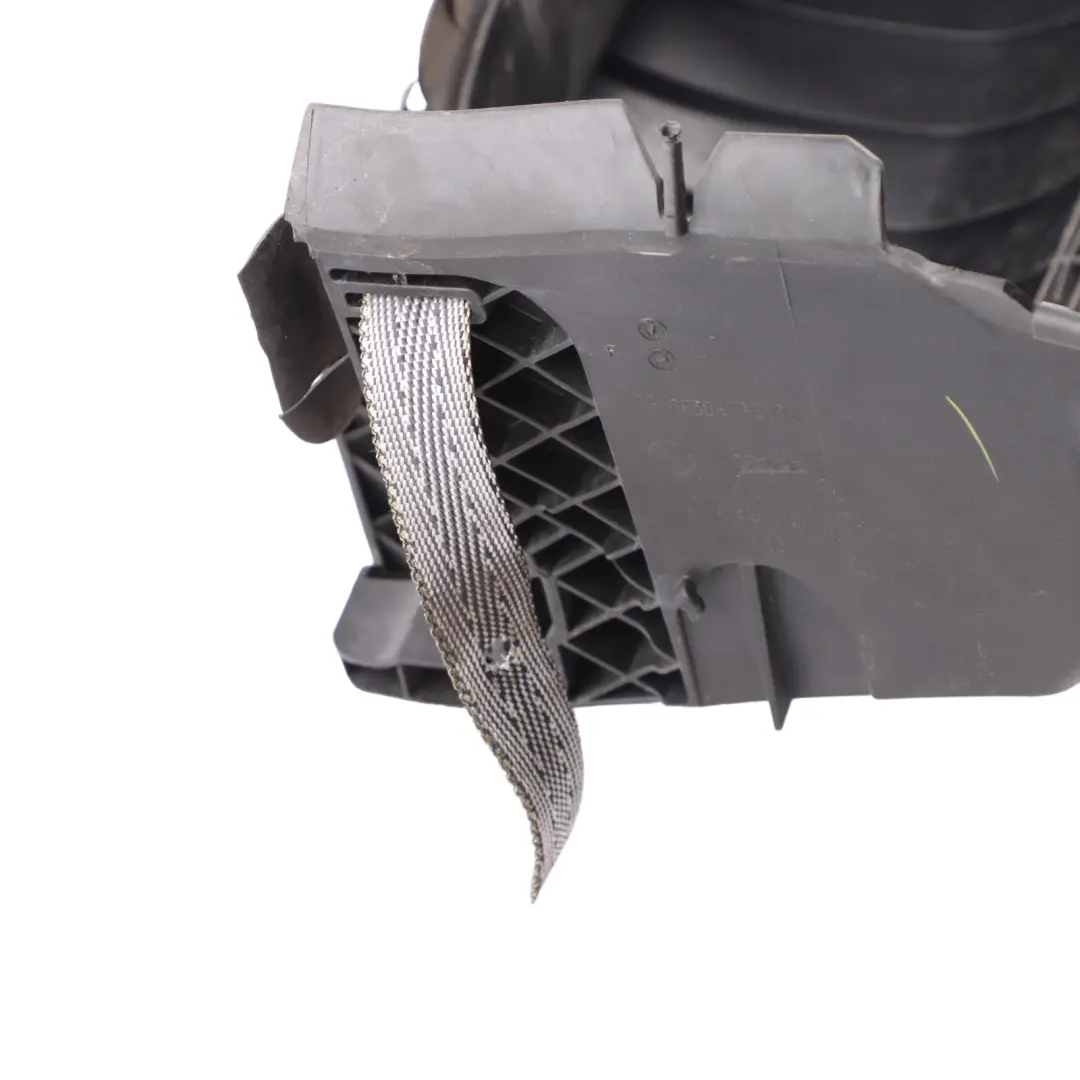 Front Centre Kidney Grills Air Duct Flap Control Louvres 06 to Bmw F40 with Part number 9448484 Bmw F40 Front Centre Kidney Grills Air Duct Flap Control Louvres 06 - SKU 9448484 - Part number 9448484