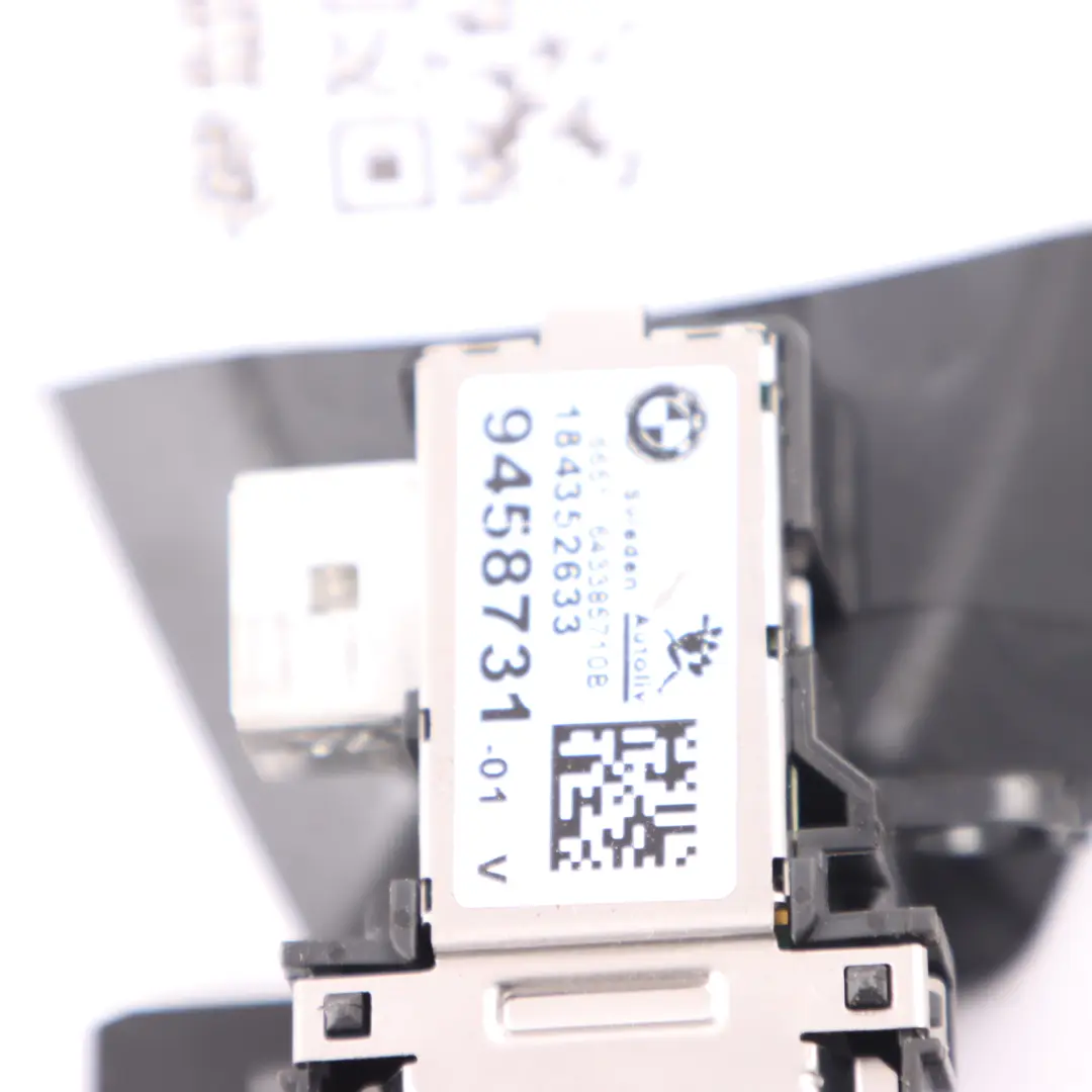 Camera Kafas Windscreen Front Parking Camera Module Unit 9359799 to BMW F20 with Part number 9458731 BMW F20 Camera Kafas Windscreen Front Parking Camera Module Unit 9359799 - SKU 9458731 - Part number 9458731