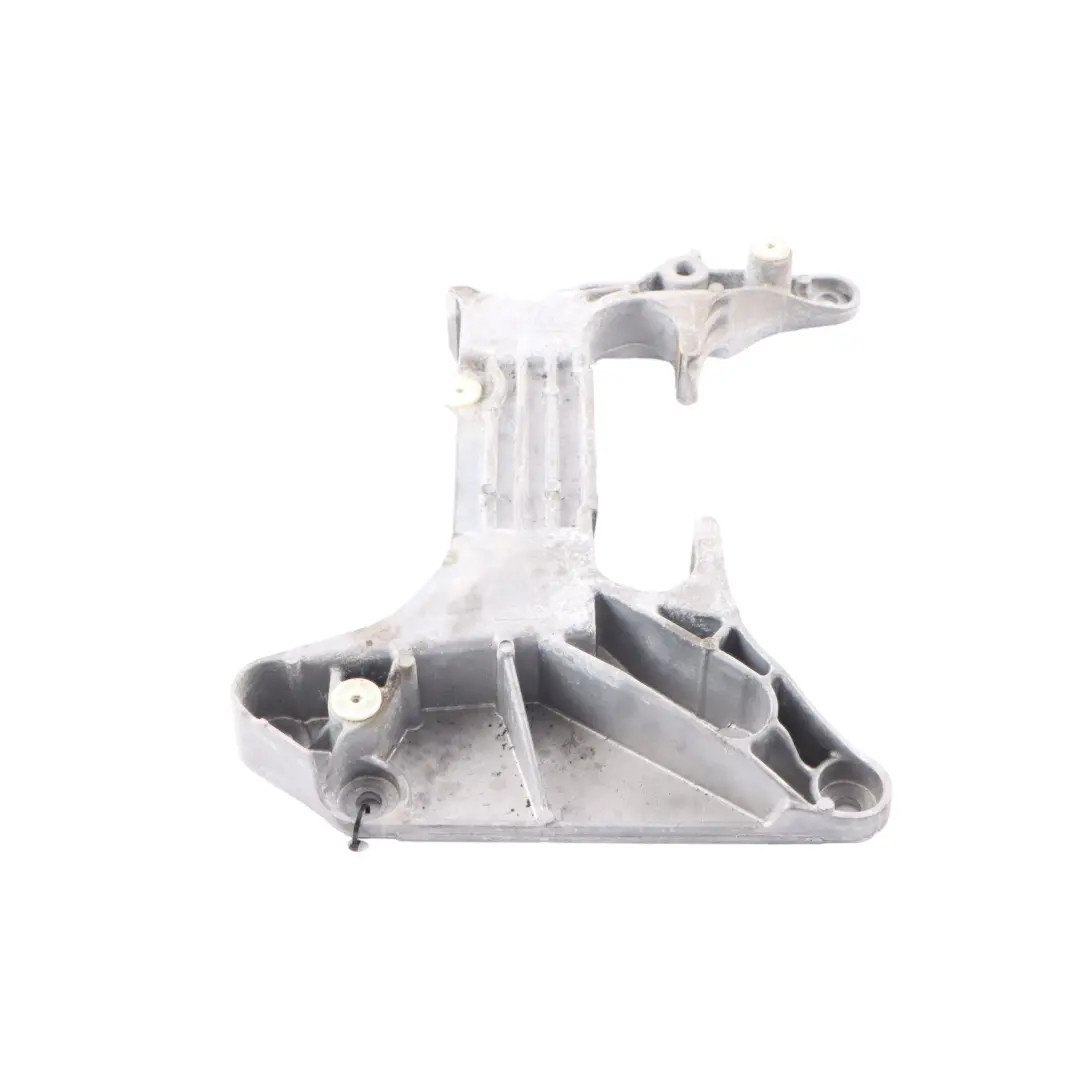 Gearbox Mount Support Bracket Transmission to BMW G30 with Part number 9485333 BMW G30 Gearbox Mount Support Bracket Transmission - SKU 9485333 - Part number 9485333