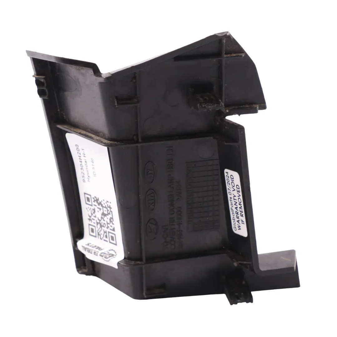 Embellecedor Piloto Trasero Tapa Goteo Derecha para Hyundai H-1 con número de pieza 952304H200 Hyundai H-1 Embellecedor Piloto Trasero Tapa Goteo Derecha - SKU 924834H000 - Número de pieza 952304H200