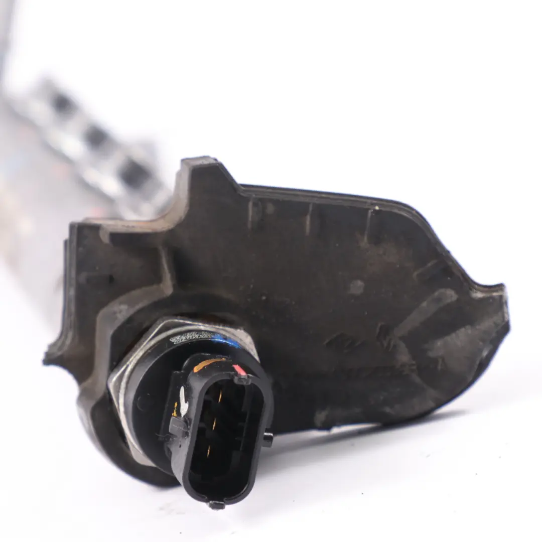 Renault Trafic 3 Opel Vivaro B R9M 1.6 DCI Fuel Injector Rail Line - SKU 95517999 - Part number 95517999