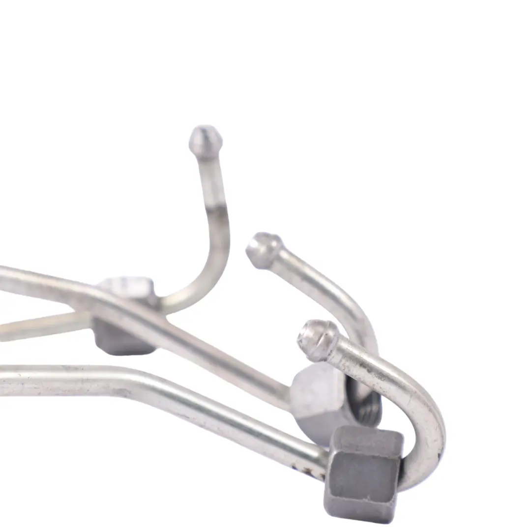 R9M Fuel Injection Line Pressure Pipe Set to Renault Trafic III Opel Vivaro B with Part number 95523935 Renault Trafic III Opel Vivaro B R9M Fuel Injection Line Pressure Pipe Set - SKU 95523935 - Part number 95523935