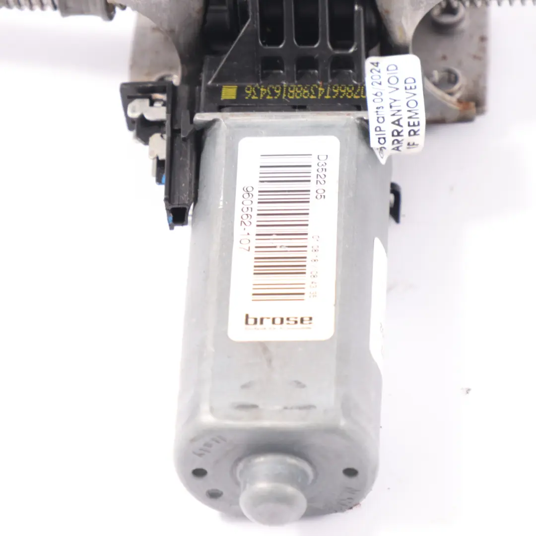 Coupé Siège avant droit Moteur de réglage pour Mercedes GLE C292 à propos du numéro de pièce 960562-107 Mercedes GLE C292 Coupé Siège avant droit Moteur de réglage - SKU 960562-107 - Numéro de pièce 960562-107