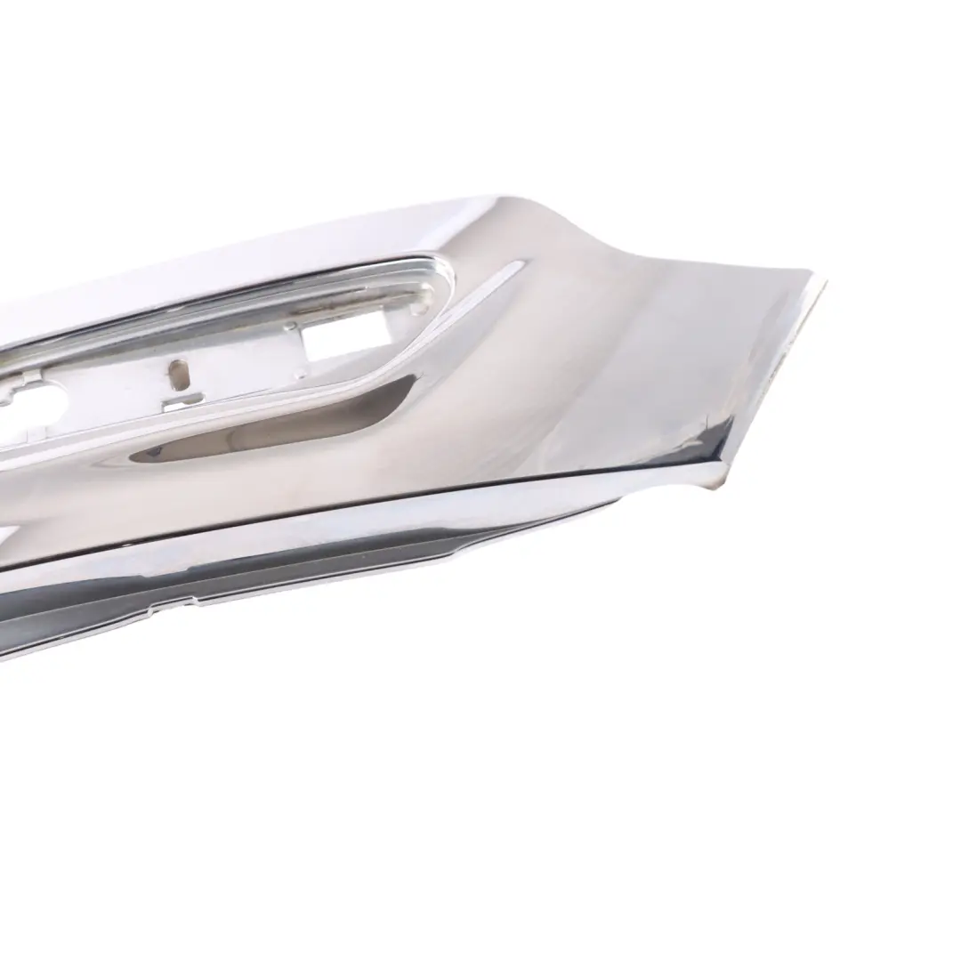 Turn Signal Trim Mini R60 R61 Indicator Side Panel Trim Right O/S Chrome 9802607 to with Part number 9804612 Turn Signal Trim Mini R60 R61 Indicator Side Panel Trim Right O/S Chrome 9802607 - SKU 9804612-1 - Part number 9804612