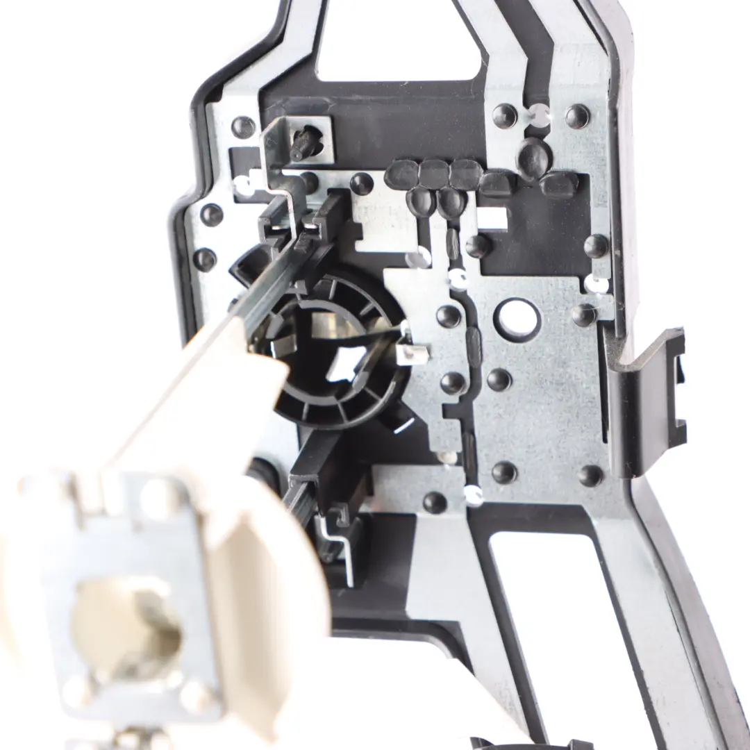 Support Douille D'Ampoule Panneau Latéral Droit pour Mini Cooper Paceman R61 à propos du numéro de pièce 9811176 Mini Cooper Paceman R61 Support Douille D'Ampoule Panneau Latéral Droit - SKU 9811176 - Numéro de pièce 9811176