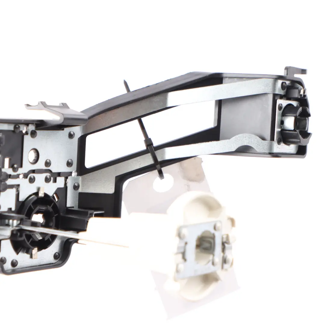 Uchwyt Gniazdo Panel Żarówek Prawy do Mini Cooper Paceman R61 o numerze 9811176 Mini Cooper Paceman R61 Uchwyt Gniazdo Panel Żarówek Prawy - SKU 9811176 - Numer Części 9811176