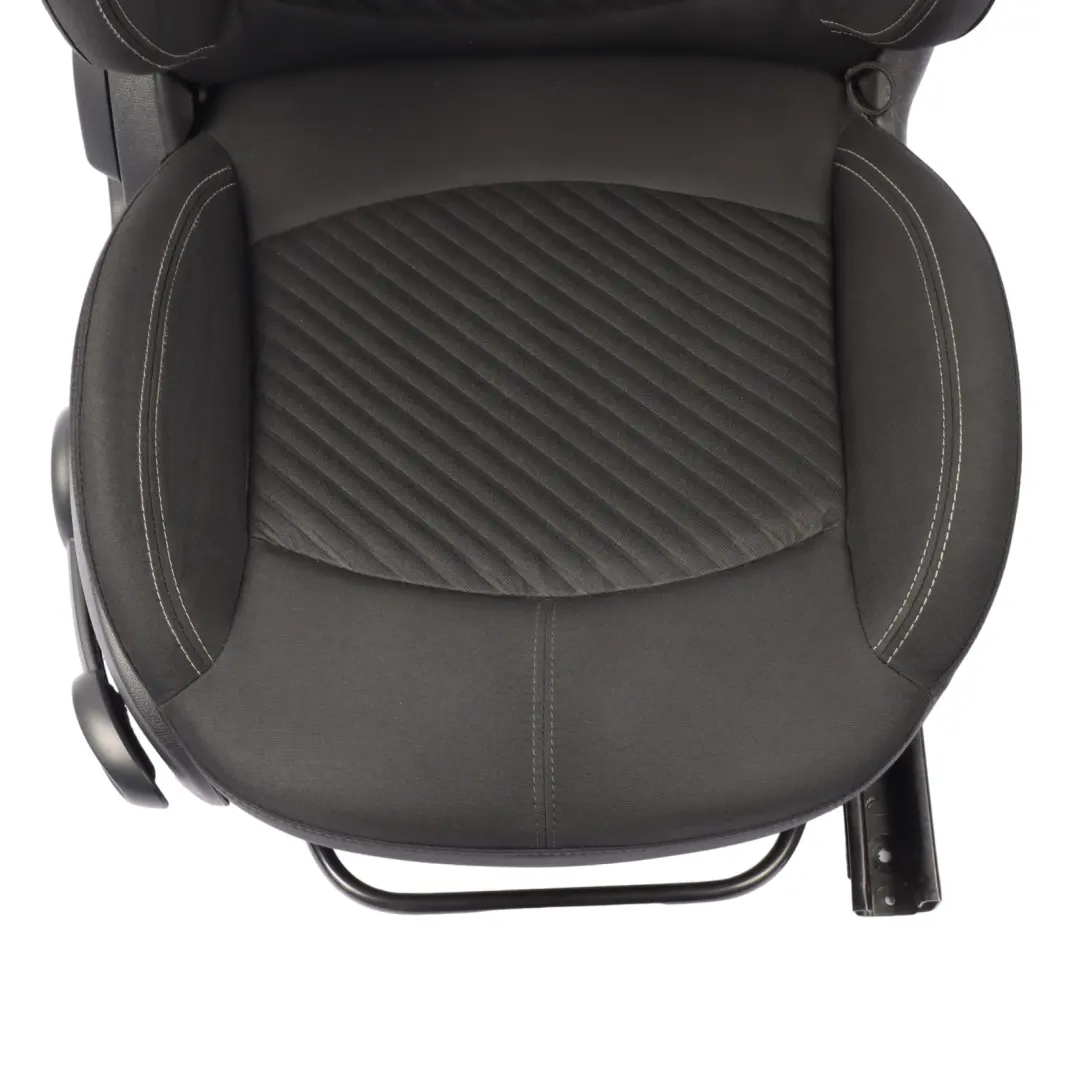 Sedile anteriore destro Tessuto Sportivo Diagonale Grigio per MINI R60 Countryman con numero di parte 9811296 MINI R60 Countryman Sedile anteriore destro Tessuto Sportivo Diagonale Grigio - SKU 9811296-1 - Numero di parte 9811296