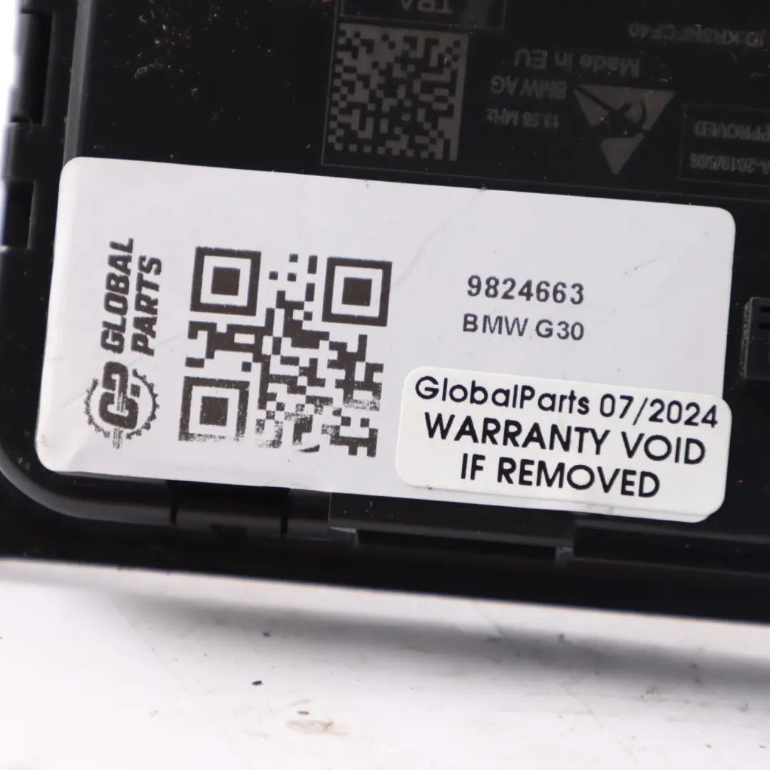 Centre Console Tray BMW G30 G31 LCI NFC Oddments Storage Socket to with Part number 9824663 Centre Console Tray BMW G30 G31 LCI NFC Oddments Storage Socket - SKU 9824663 - Part number 9824663