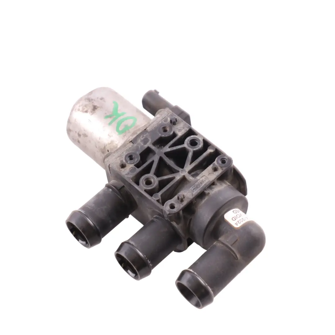 Coolant Reversing Valve BMW F01 F10 F12 F25 G30 Heater Water Valve to with Part number 9890553 Coolant Reversing Valve BMW F01 F10 F12 F25 G30 Heater Water Valve - SKU 9890553 - Part number 9890553