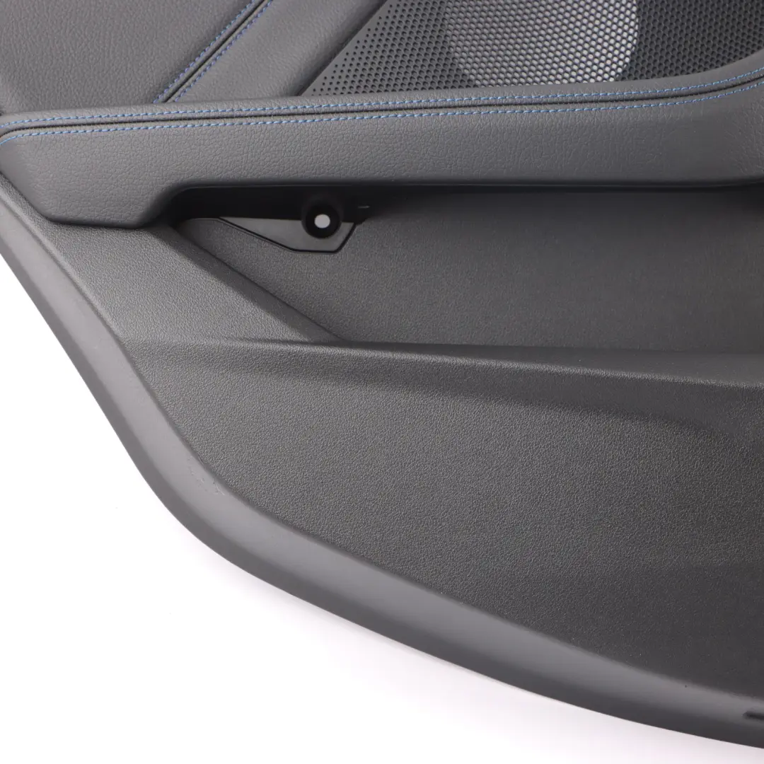 Tarjeta de Puerta Trasera Forro Guarnición Cuero Perforado Dakota Negro para BMW F40 con número de pieza 9893857 BMW F40 Tarjeta de Puerta Trasera Forro Guarnición Cuero Perforado Dakota Negro - SKU 9893857-1 - Número de pieza 9893857