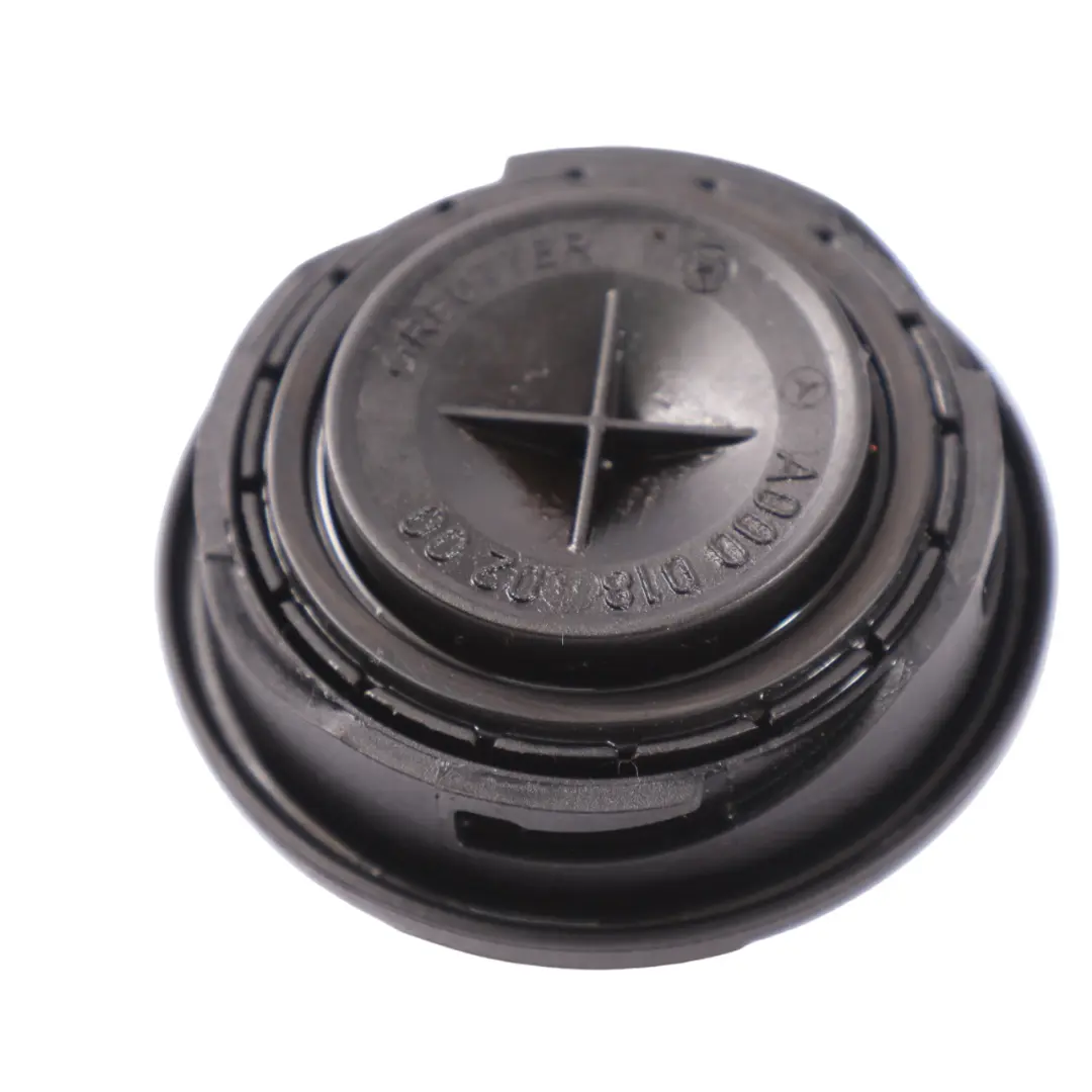 OM654 Korek Wlewu Oleju Diesel do Mercedes W205 W213 o numerze A0000180200 Mercedes W205 W213 OM654 Korek Wlewu Oleju Diesel - SKU A0000180200 - Numer Części A0000180200
