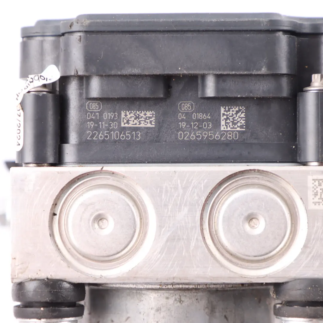 ABS Pump Mercedes C117 W176 W246 Hydraulic Braking Control Unit to with Part number A0004313800 ABS Pump Mercedes C117 W176 W246 Hydraulic Braking Control Unit - SKU A0004313800 - Part number A0004313800