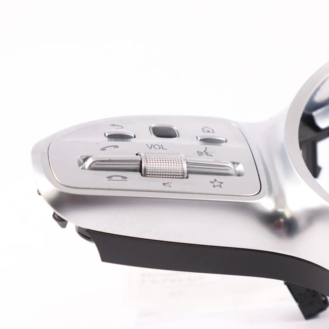 Interruptor Multifunción Botón Trim para Mercedes C118 W177 Volante con número de pieza A0004604602 Mercedes C118 W177 Volante Interruptor Multifunción Botón Trim - SKU A0004604602 - Número de pieza A0004604602