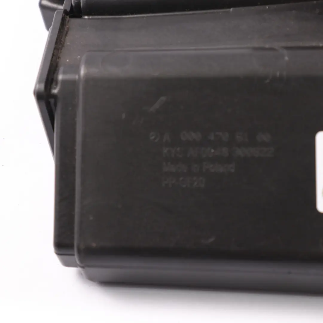 Carbón Activado Filtro Depósito Combustible para Mercedes W205 W213 W238 con número de pieza A0004705100 Mercedes W205 W213 W238 Carbón Activado Filtro Depósito Combustible - SKU A0004705100 - Número de pieza A0004705100