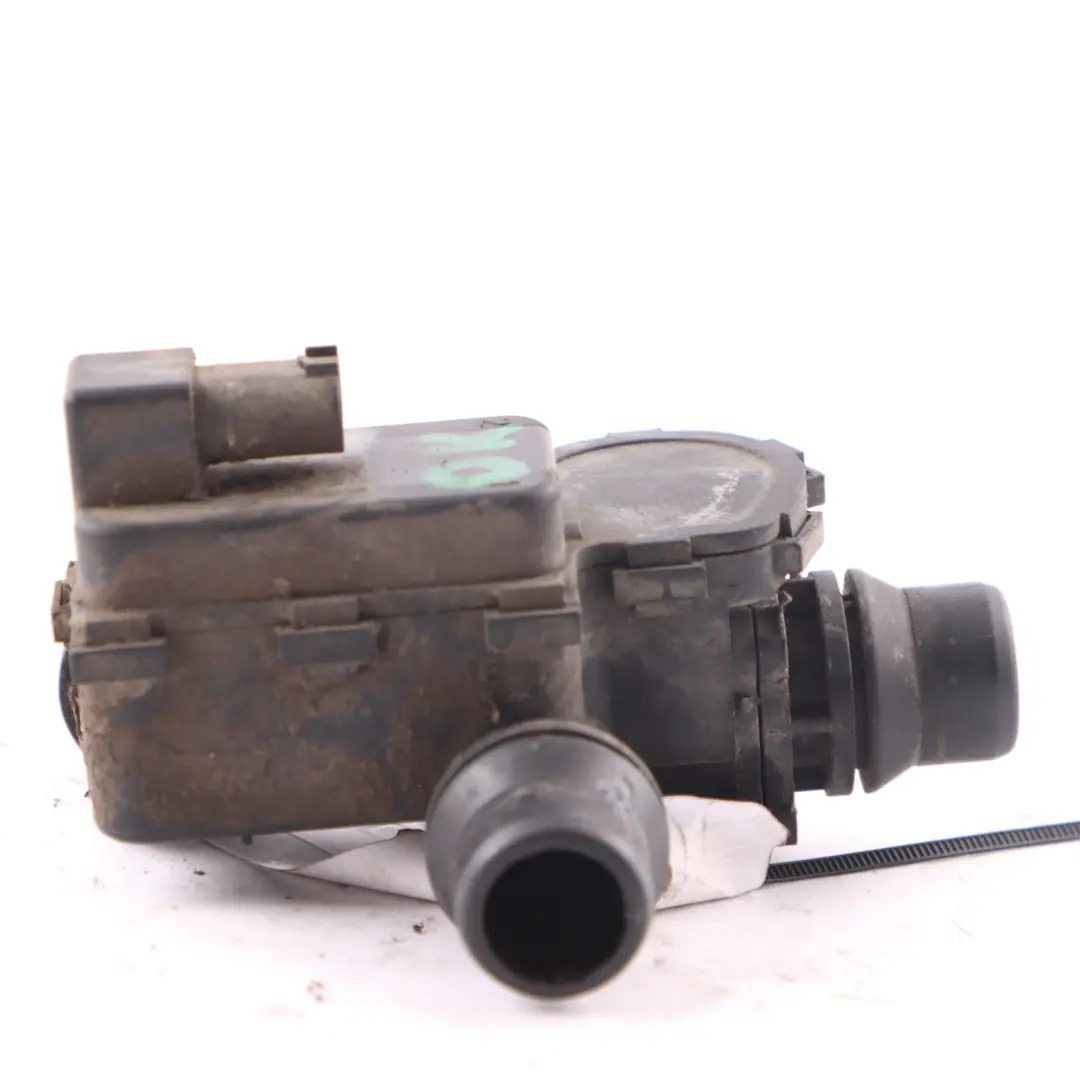 Cooling System Coolant Water Valve to Mercedes W205 Engine with Part number A0005002340 Mercedes W205 Engine Cooling System Coolant Water Valve - SKU A0005002340 - Part number A0005002340