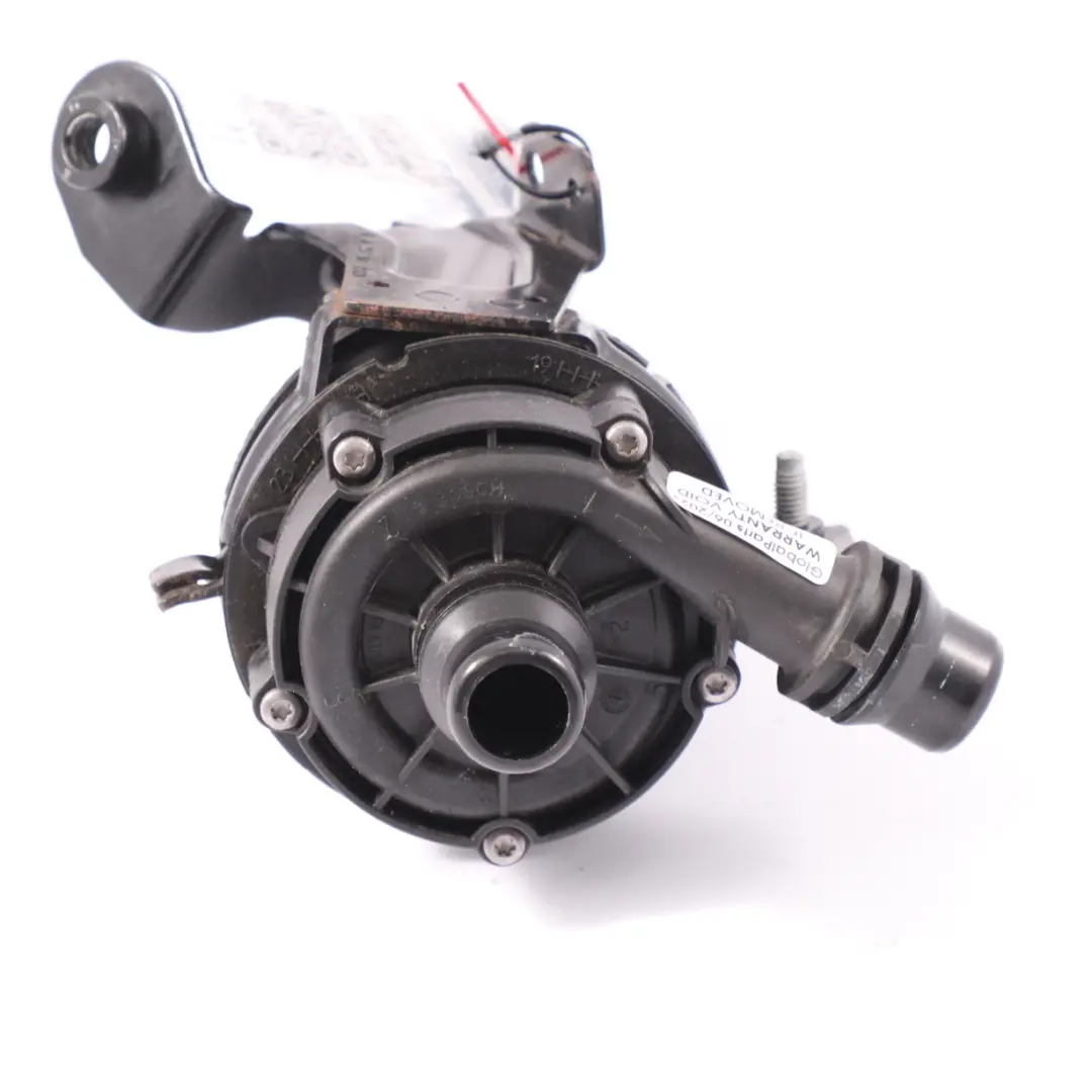 Dodatkowa Pompa Wody do Mercedes W205 W213 W251 o numerze A0005002686 Mercedes W205 W213 W251 Dodatkowa Pompa Wody - SKU A0005002686-3 - Numer Części A0005002686