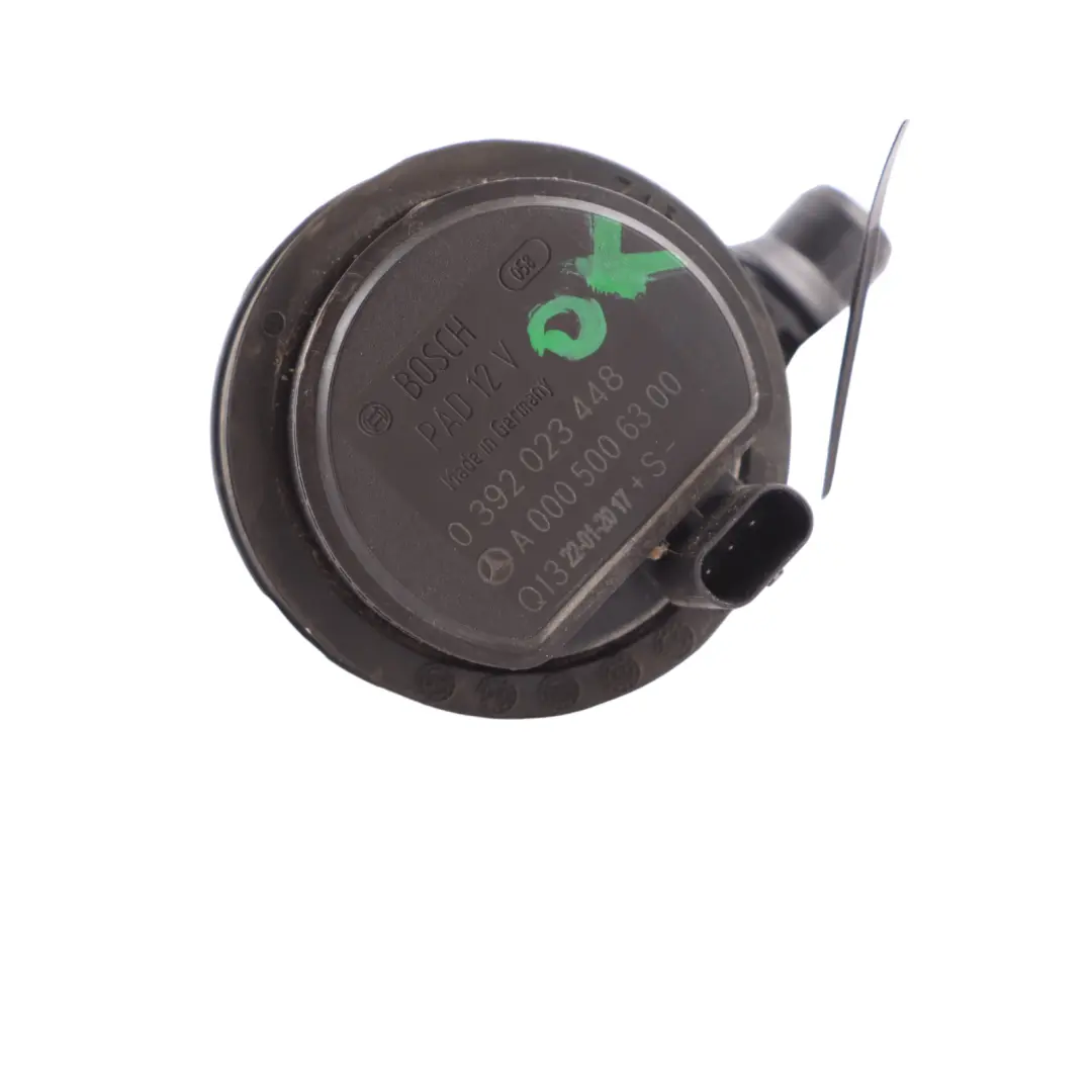 Hilfskühlmittel Wasser Pumpe Wasser Kühlung Einheit für Mercedes W910 mit Teilenummer A0005006300 Mercedes W910 Hilfskühlmittel Wasser Pumpe Wasser Kühlung Einheit - SKU A0005006300 - Teilenummer A0005006300