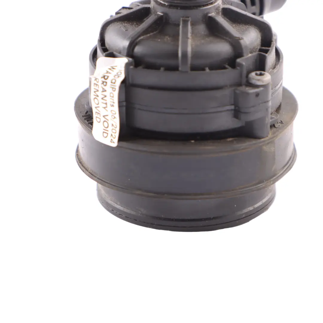 Auxiliary Coolant Water Pump Water Cooling Unit to Mercedes W910 with Part number A0005006300 Mercedes W910 Auxiliary Coolant Water Pump Water Cooling Unit - SKU A0005006300 - Part number A0005006300