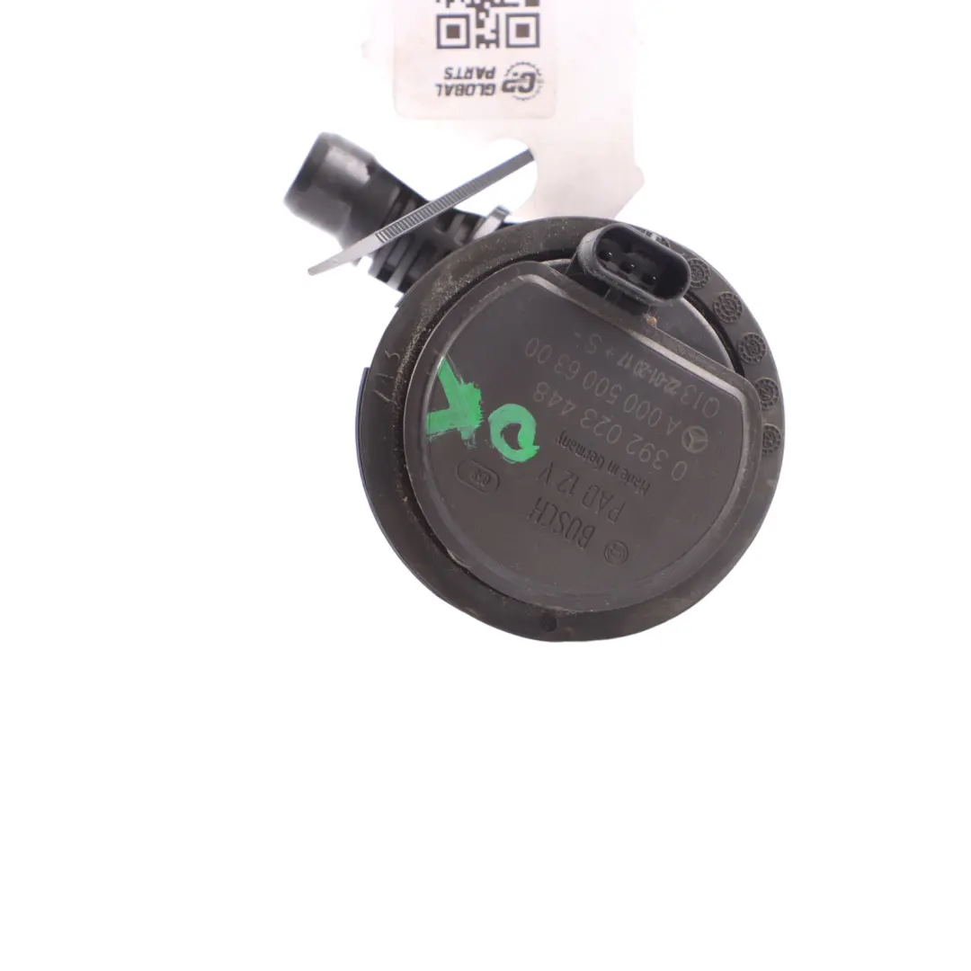 Pompa Acqua Raffreddamento Ausiliaria Mercedes W910 Raffreddamento per con numero di parte A0005006300 Pompa Acqua Raffreddamento Ausiliaria Mercedes W910 Raffreddamento - SKU A0005006300 - Numero di parte A0005006300