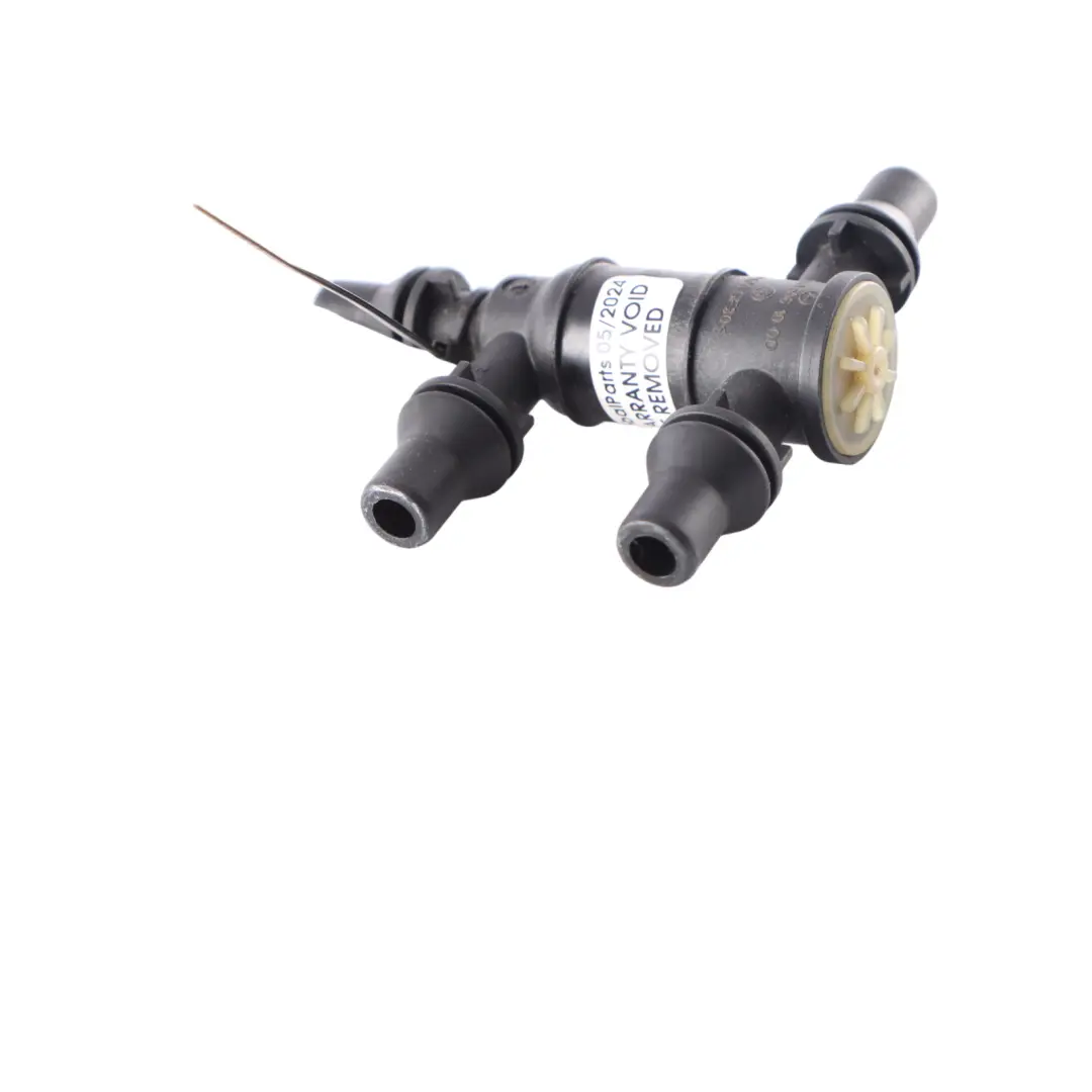 Coolant Cut Off Valve Mercedes W177 Diesel OM608 Coolant Expasion Tank Valve to with Part number A0005061000 Coolant Cut Off Valve Mercedes W177 Diesel OM608 Coolant Expasion Tank Valve - SKU A0005061000 - Part number A0005061000