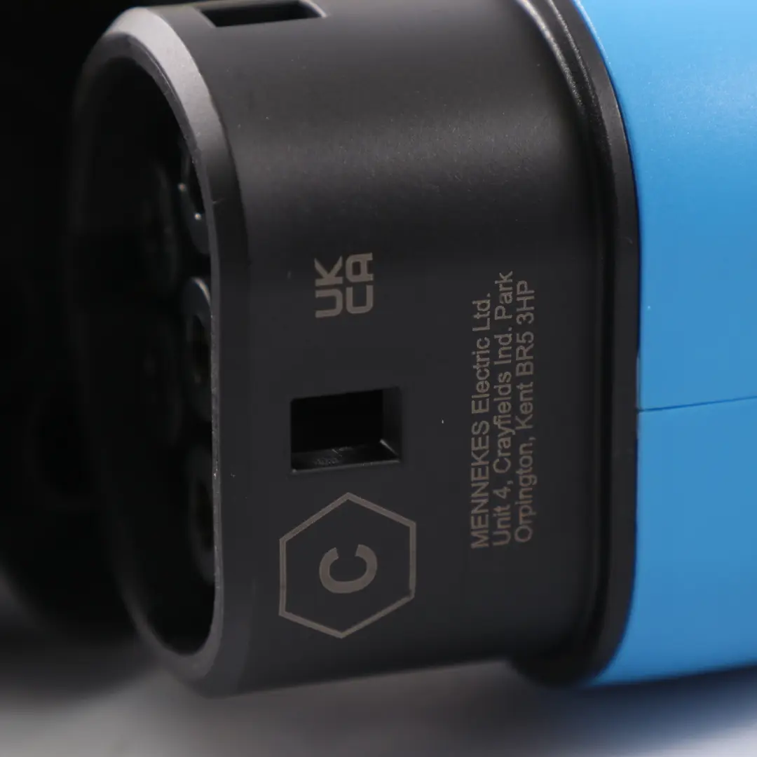 Charging Cable Mercedes W205 H243 X253 Plug-in Hybrid Vehicle Charger With Bag - SKU A0005832098 - Part number A0005832098