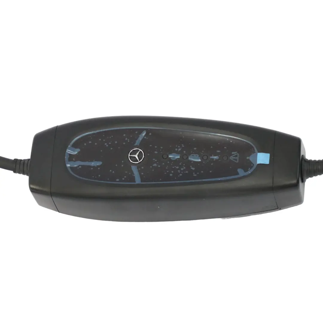 Câble Chargeur véhicule hybride rechargeable pour Mercedes C118 X253 à propos du numéro de pièce A0005835103 Mercedes C118 X253 Câble Chargeur véhicule hybride rechargeable - SKU A0005835103 - Numéro de pièce A0005835103