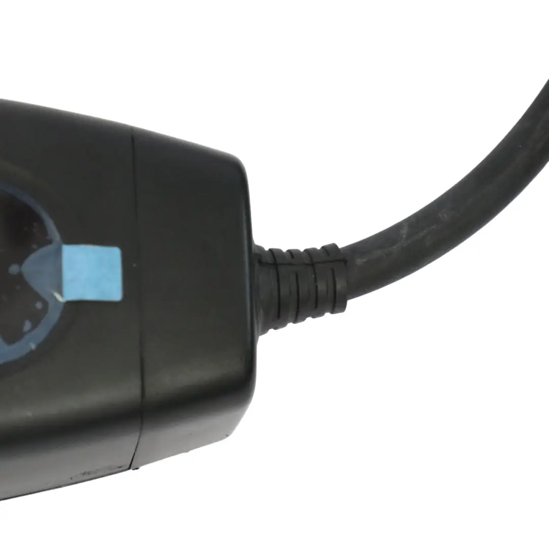 Câble Chargeur véhicule hybride rechargeable pour Mercedes C118 X253 à propos du numéro de pièce A0005835103 Mercedes C118 X253 Câble Chargeur véhicule hybride rechargeable - SKU A0005835103 - Numéro de pièce A0005835103