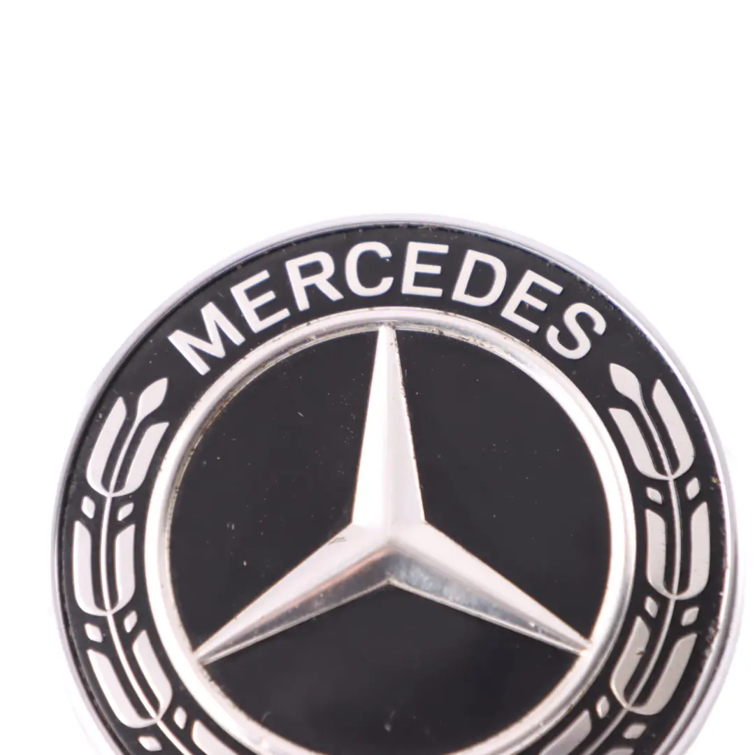 Mercedes W176 Emblemat Znaczek Logo Czarny - SKU A0008171801 - Numer Części A0008171801