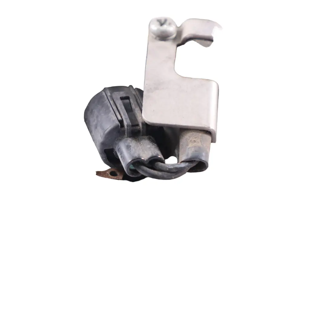 Compresseur d'air conditionné Pompe conditionné A/C pour Mercedes W205 à propos du numéro de pièce A0008304002 Mercedes W205 Compresseur d'air conditionné Pompe conditionné A/C - SKU A0008304002 - Numéro de pièce A0008304002