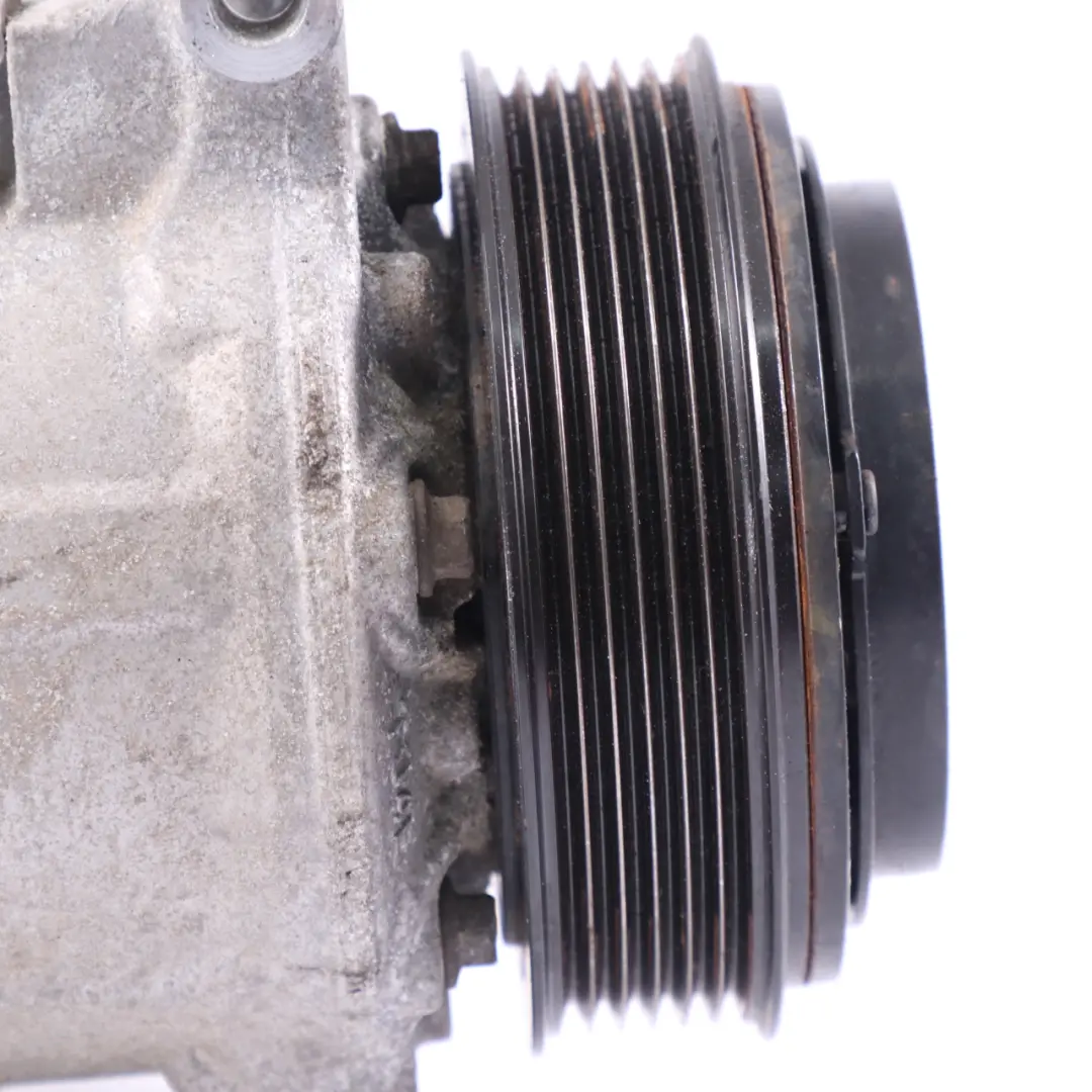 Mercedes W205 Compresseur d'air conditionné Pompe conditionné A/C - SKU A0008304002 - Numéro de pièce A0008304002
