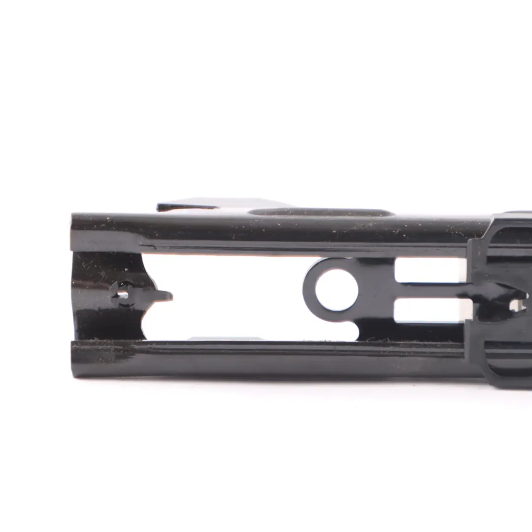 Regulador Altura Cinturón Seguridad Delantero Derecho para Mercedes W910 con número de pieza A0008603400 Mercedes W910 Regulador Altura Cinturón Seguridad Delantero Derecho - SKU A0008603400 - Número de pieza A0008603400