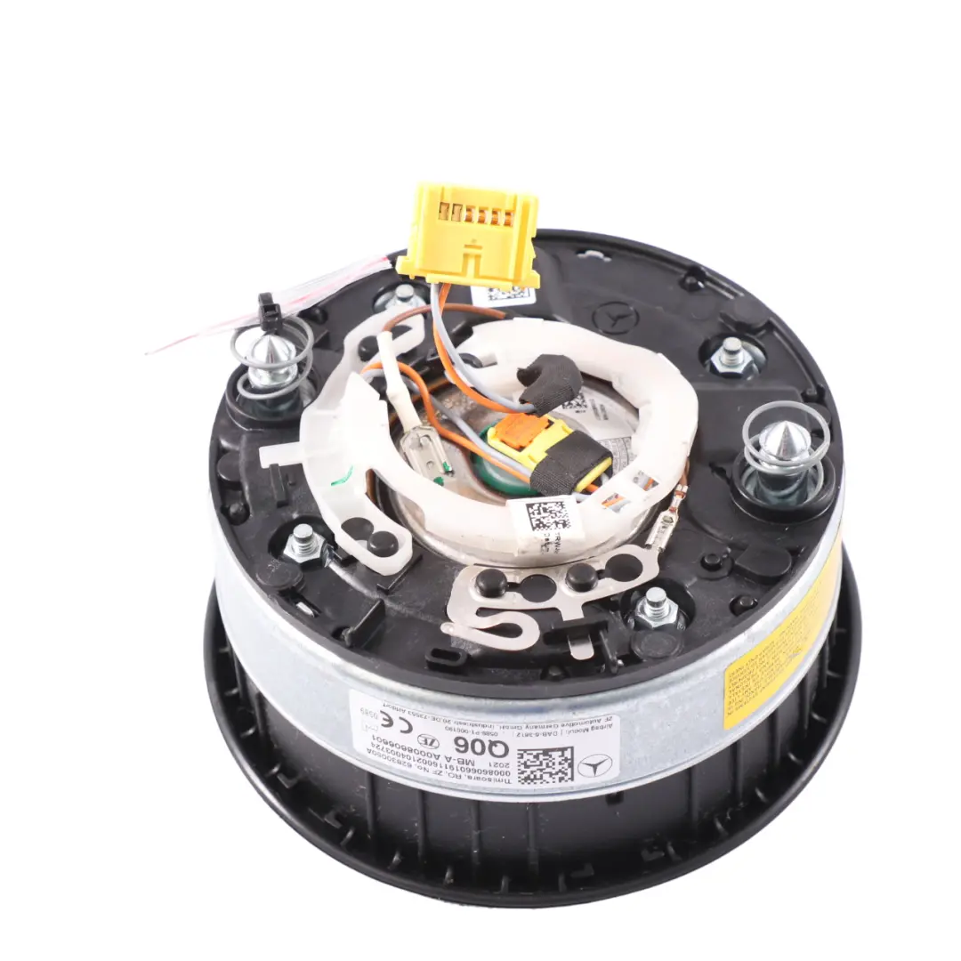 Mercede C118 W177 Poduszka Powietrzna Airbag Kierownicy do o numerze A0008606601 Mercede C118 W177 Poduszka Powietrzna Airbag Kierownicy - SKU A0008606601 - Numer Części A0008606601