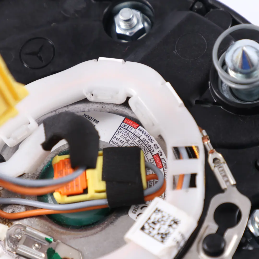 Mercede C118 W177 Steering Wheel Trim Driver's Air Module SRS to with Part number A0008606601 Mercede C118 W177 Steering Wheel Trim Driver's Air Module SRS - SKU A0008606601 - Part number A0008606601