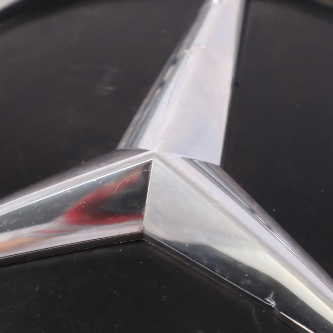 Emblematem Przód Atrapy Gwiazda Logo Znaczek do Mercedes GLC X253 o numerze A0008881600 Mercedes GLC X253 Emblematem Przód Atrapy Gwiazda Logo Znaczek - SKU A0008881600 - Numer Części A0008881600