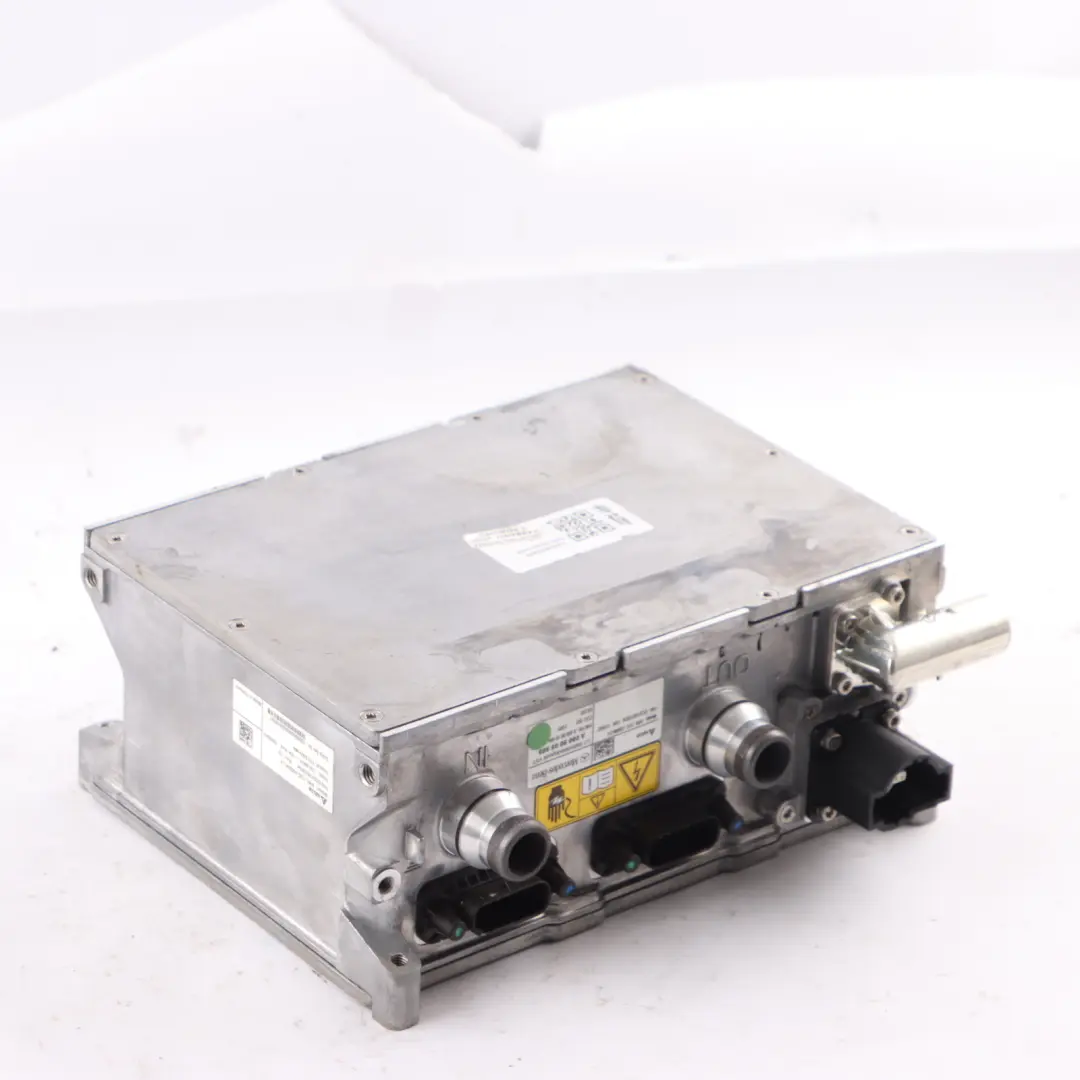Charging Control Unit Module to Mercedes W205 Hybrid Battery with Part number A0009005909 Mercedes W205 Hybrid Battery Charging Control Unit Module - SKU A0009005909 - Part number A0009005909