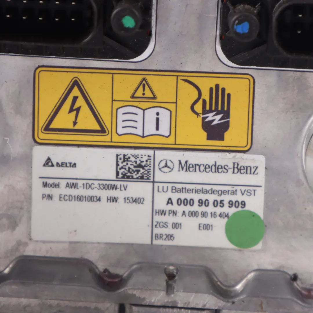 Charging Control Unit Module to Mercedes W205 Hybrid Battery with Part number A0009005909 Mercedes W205 Hybrid Battery Charging Control Unit Module - SKU A0009005909 - Part number A0009005909