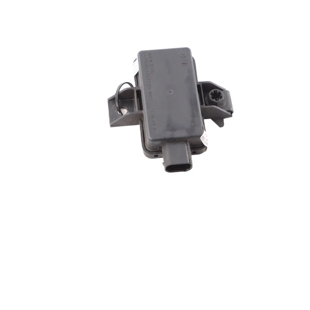 Tyre Pressure Control Module Unit to Mercedes W213 with Part number A0009008709 Mercedes W213 Tyre Pressure Control Module Unit - SKU A0009008709 - Part number A0009008709