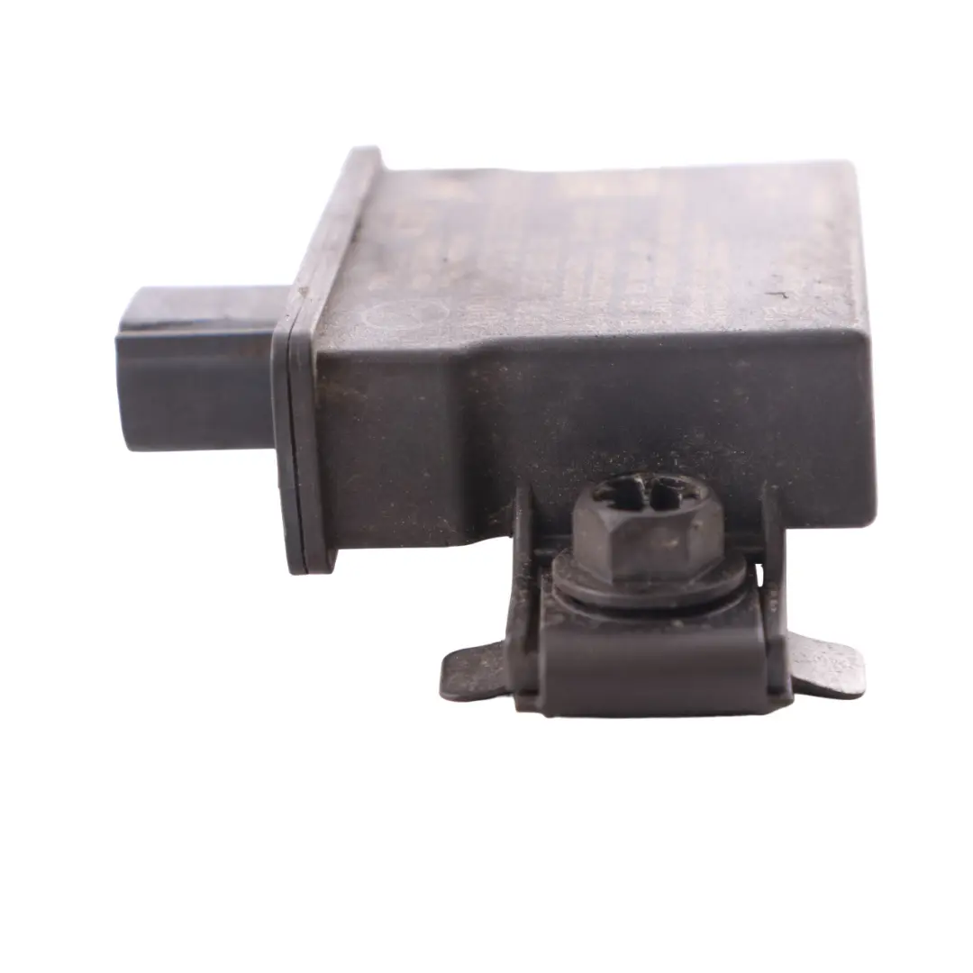 Tyre Pressure Monitor Sensor Module Unit TPMS ECU to Mercedes W177 W247 with Part number A0009009018 Mercedes W177 W247 Tyre Pressure Monitor Sensor Module Unit TPMS ECU - SKU A0009009018 - Part number A0009009018